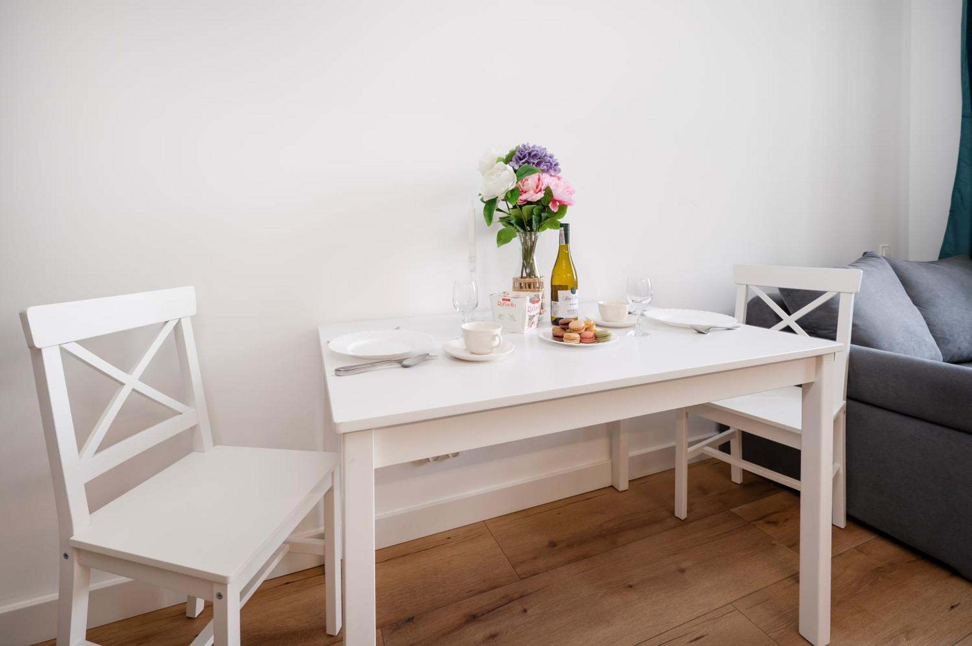 Lodz Jaracza Apt - Workspace, Parking, Park Nearby - By Rentujemy Exterior photo